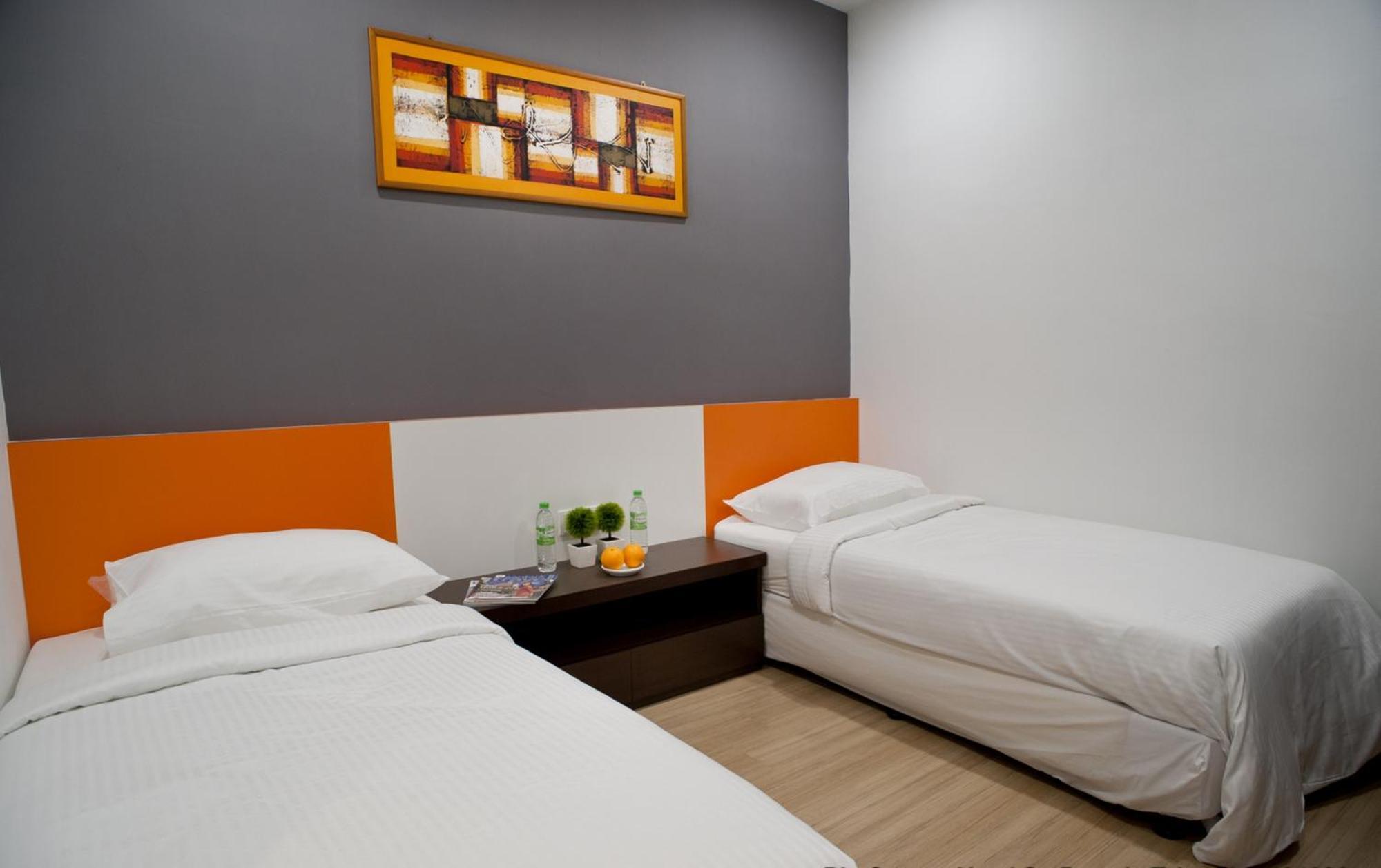 Hotel Big Orange 2*