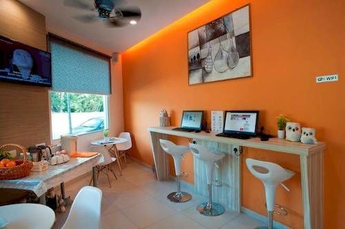 Hotel Big Orange 2*