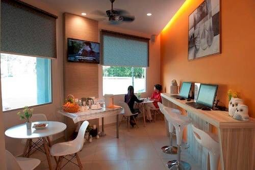 Big Orange Hotel 2*